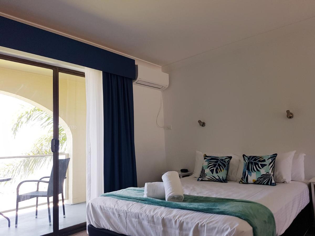 Edgewater Gardens Batemans Bay Aparthotel Стая снимка