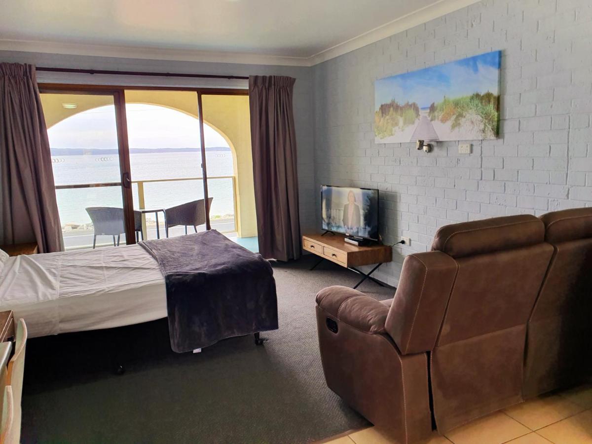 Edgewater Gardens Batemans Bay Aparthotel Екстериор снимка